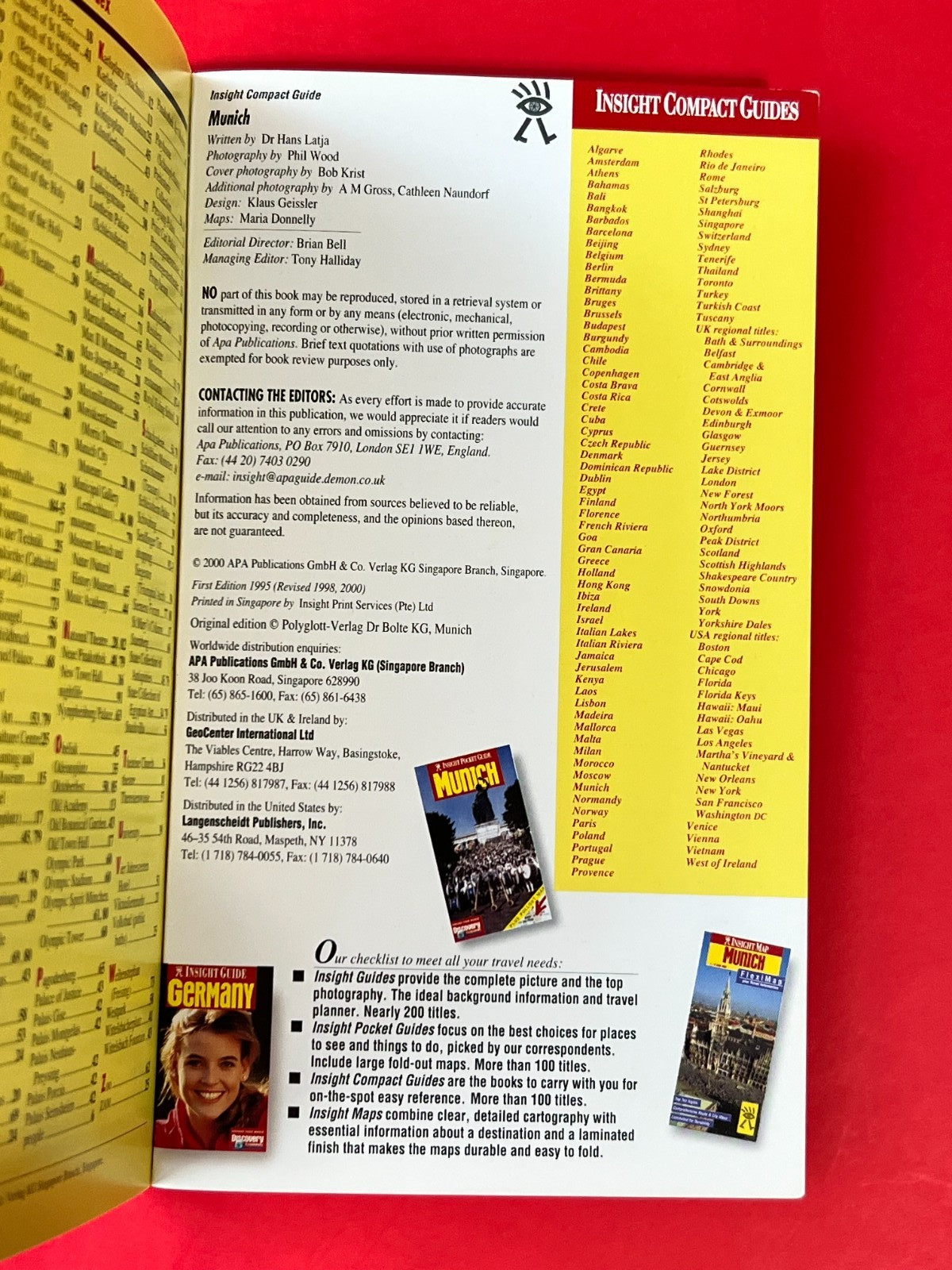 MUNICH ~ Insight Compact Guides ~ Tour Guide ~ 2000 ~ 104 pages