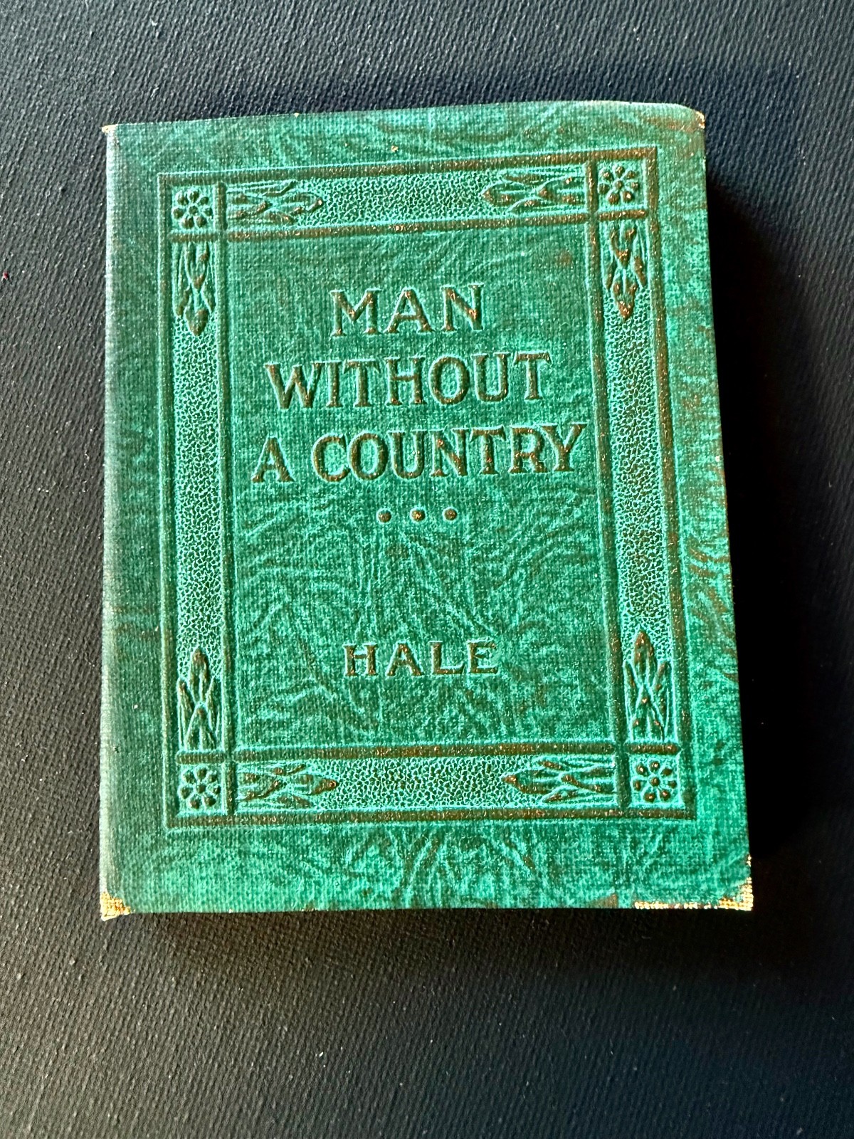 1921 Small Book MAN WITHOUT A COUNTRY Classic Literature NY Little Leather
