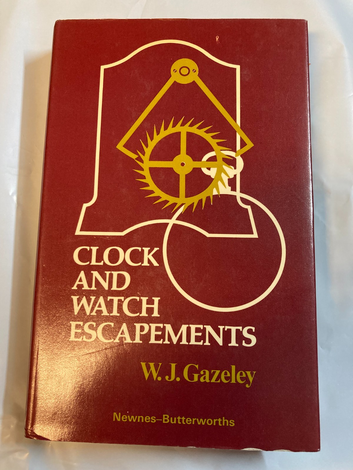 “Clock and Watch Escapements” -1975- UK by W.J. Gazeley VG