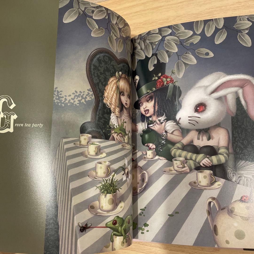 Trevor Brown’s Alice Art Book, Illustrated, Good Condition, Art & Design, USED