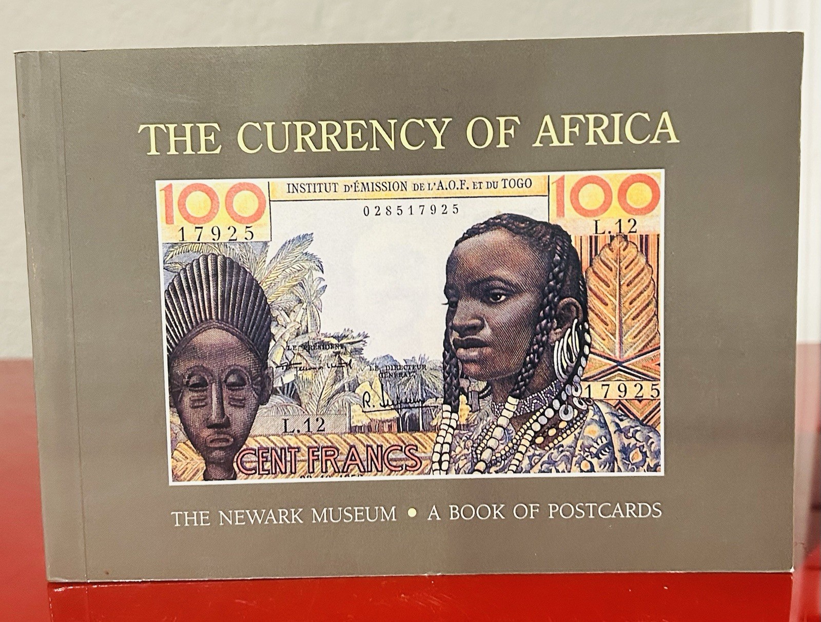 The Currency of Africa A Book of 30Postcards 2001