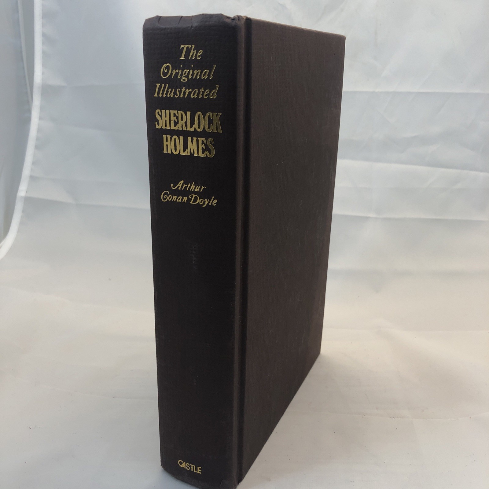 The Original Illustrated Sherlock Holmes by Sir Arthur Conan Doyle – Hardcover