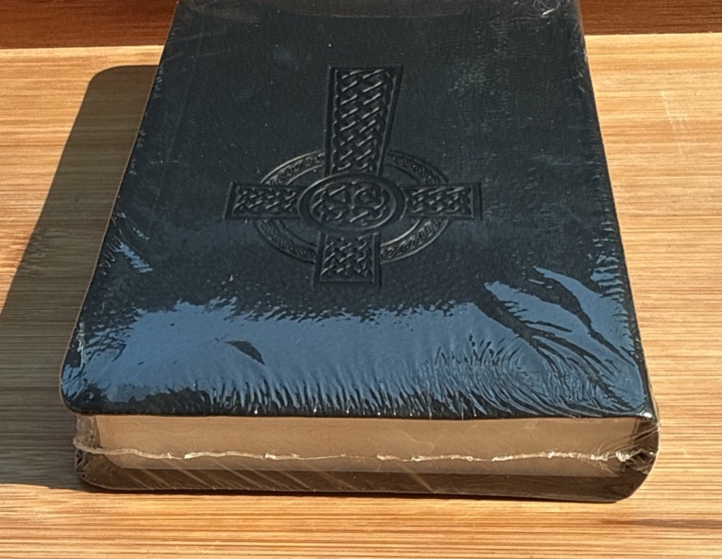 Holman HCSB Pocket Size Holy Bible Gift Edition Red Letter Compact SEALED NEW