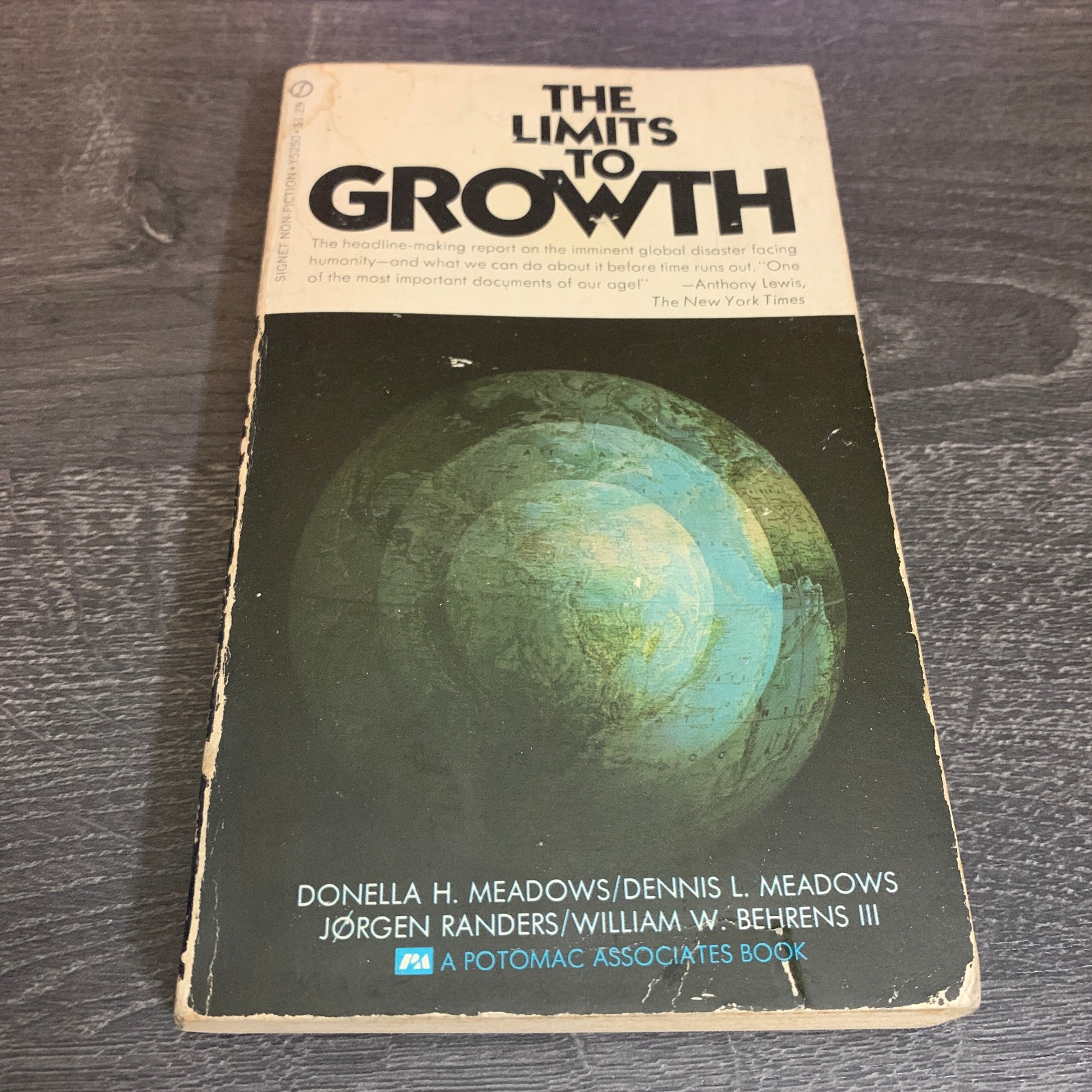 The Limits to Growth Donella H. Meadows 1972 Vintage Paperback Club of Rome