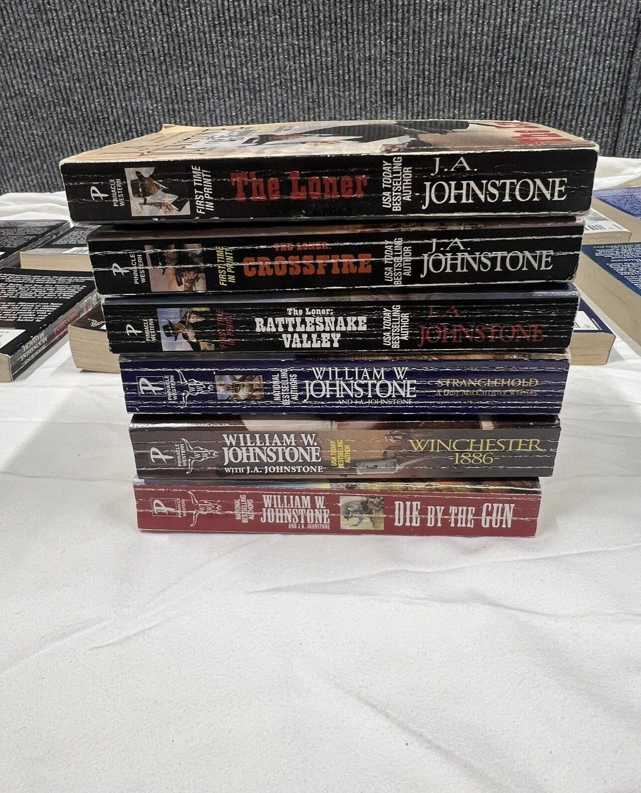 William W. Johnstone Western Paperback Books Multiple Titles Reading Lot Of 20