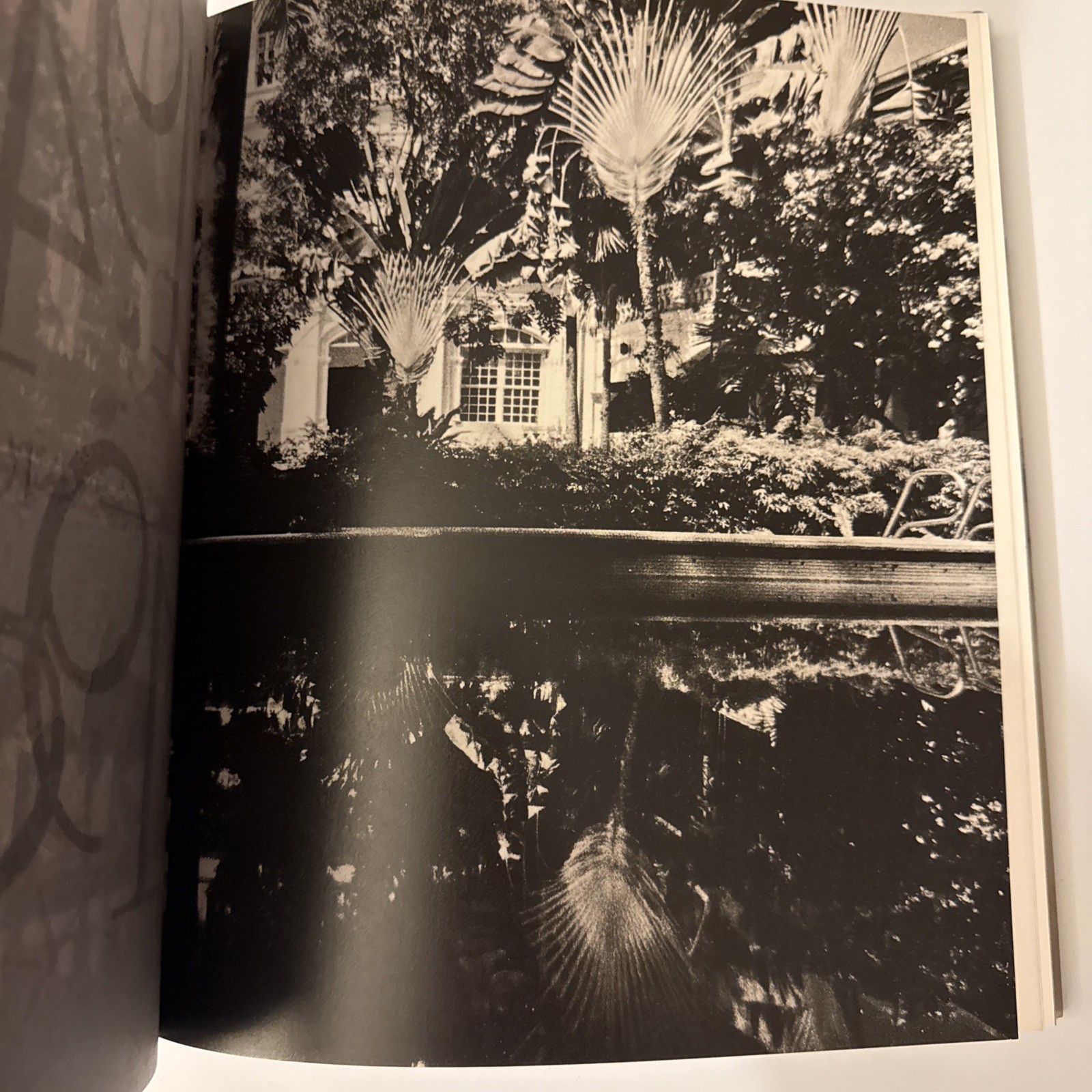 Raffles Hotel (Hardcover, 2006) By Gretchen Liu Editions Didier Millet Singapore