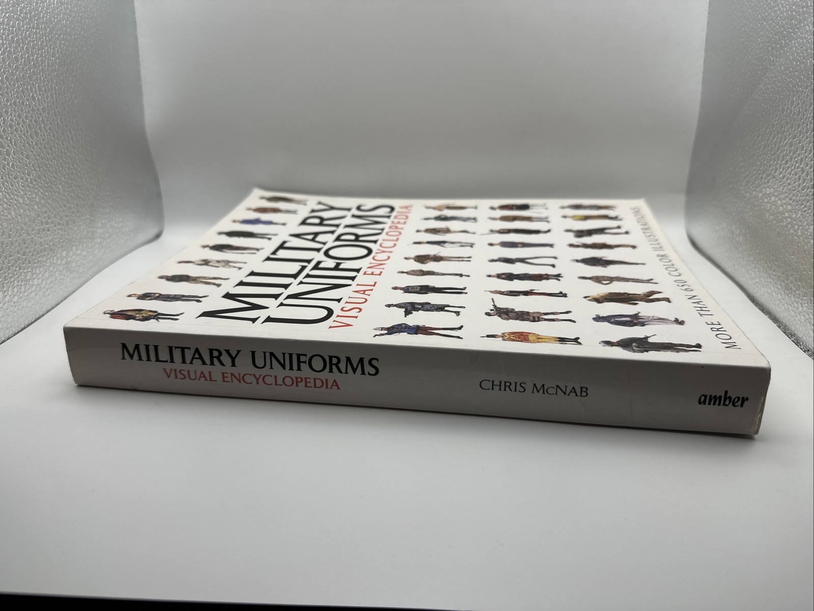 Military Uniforms Visual Encyclopedia by Chris McNab (2011 Paperback)