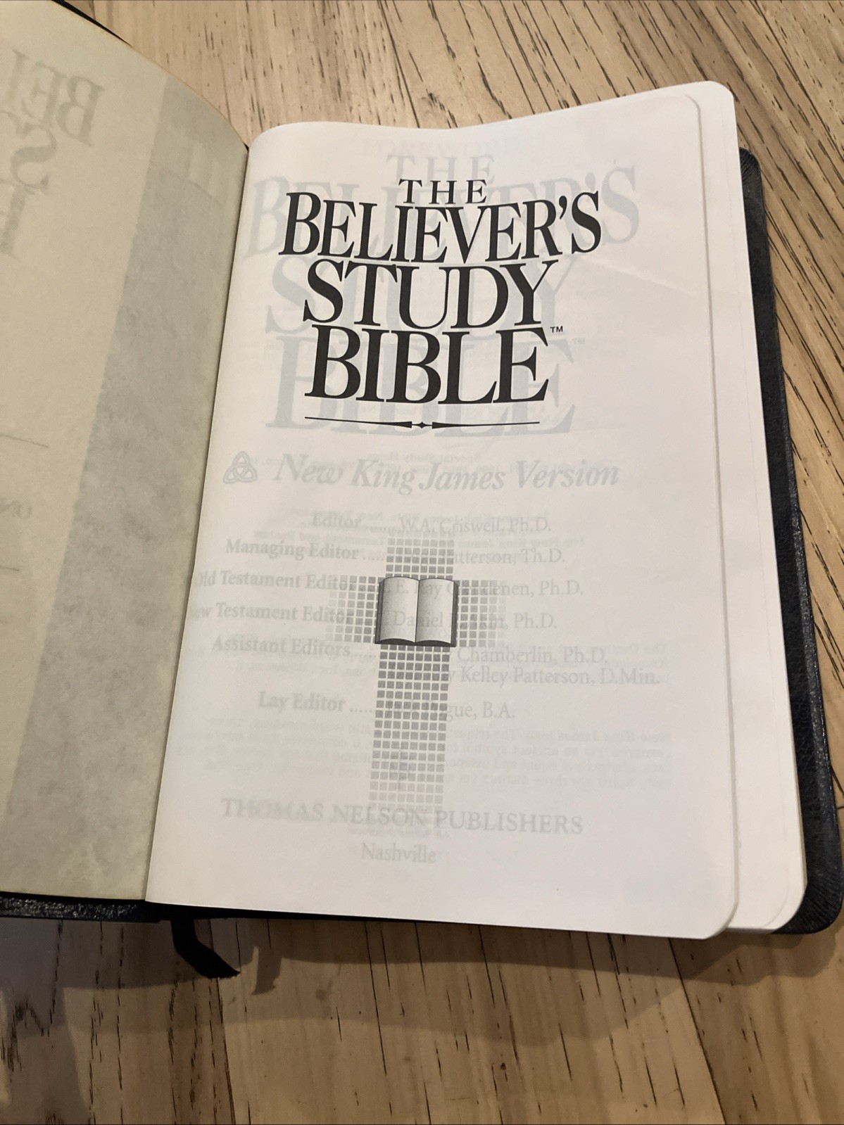 Nelson BELIEVER’S STUDY BIBLE Criswell NKJV Blue Bonded Leather 605B Unmarked