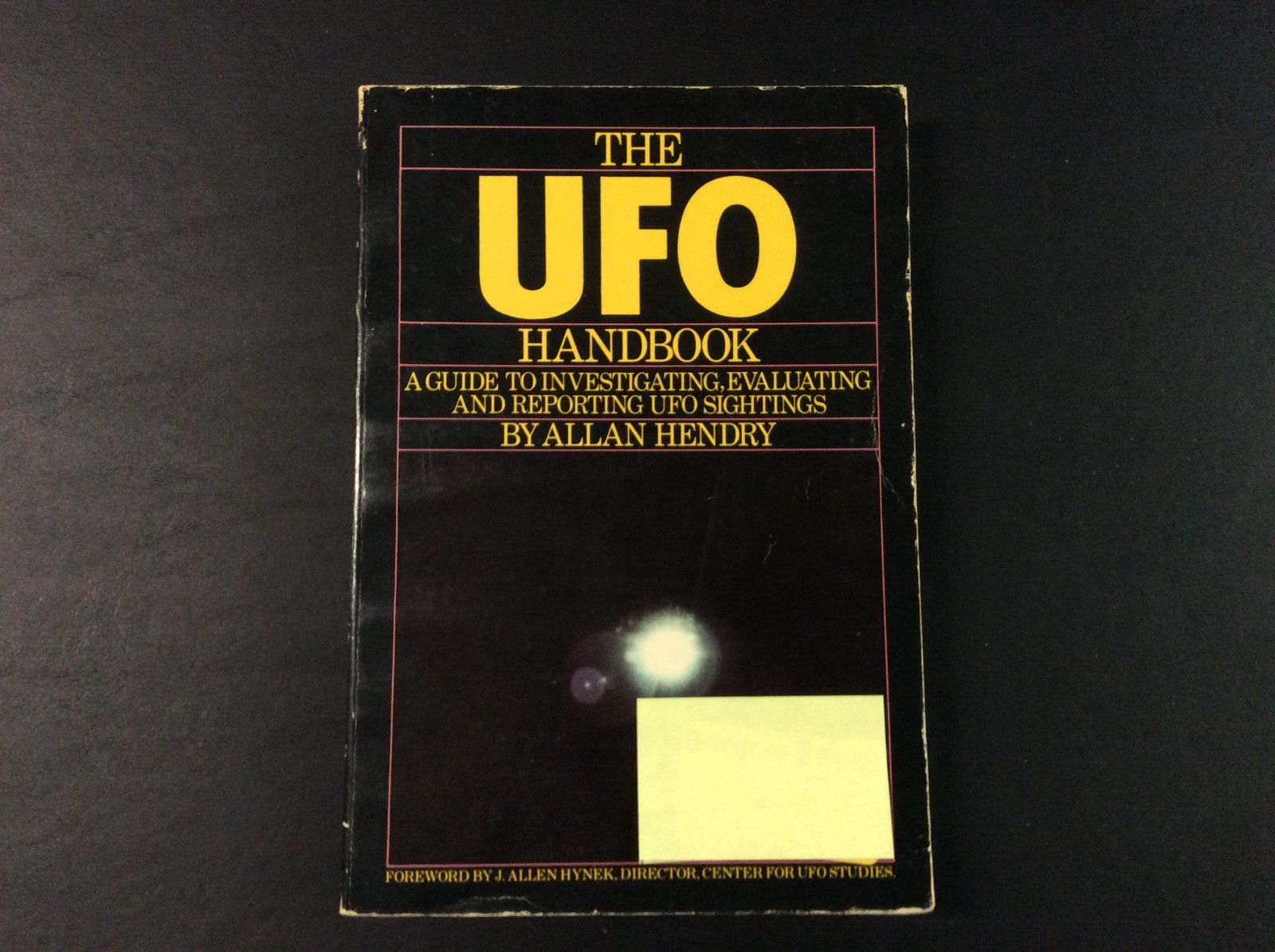 The UFO Handbook by Allan Hendry Paperback 1979 297 pages (Very Good)