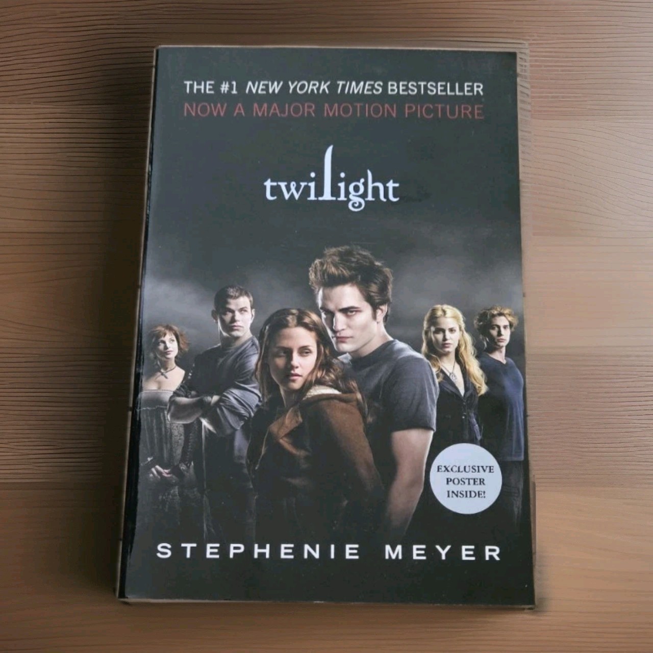 2008 TWILIGHT by Stephenie Meyer Trade Paperback Poster Included LIKE NEW UNREAD