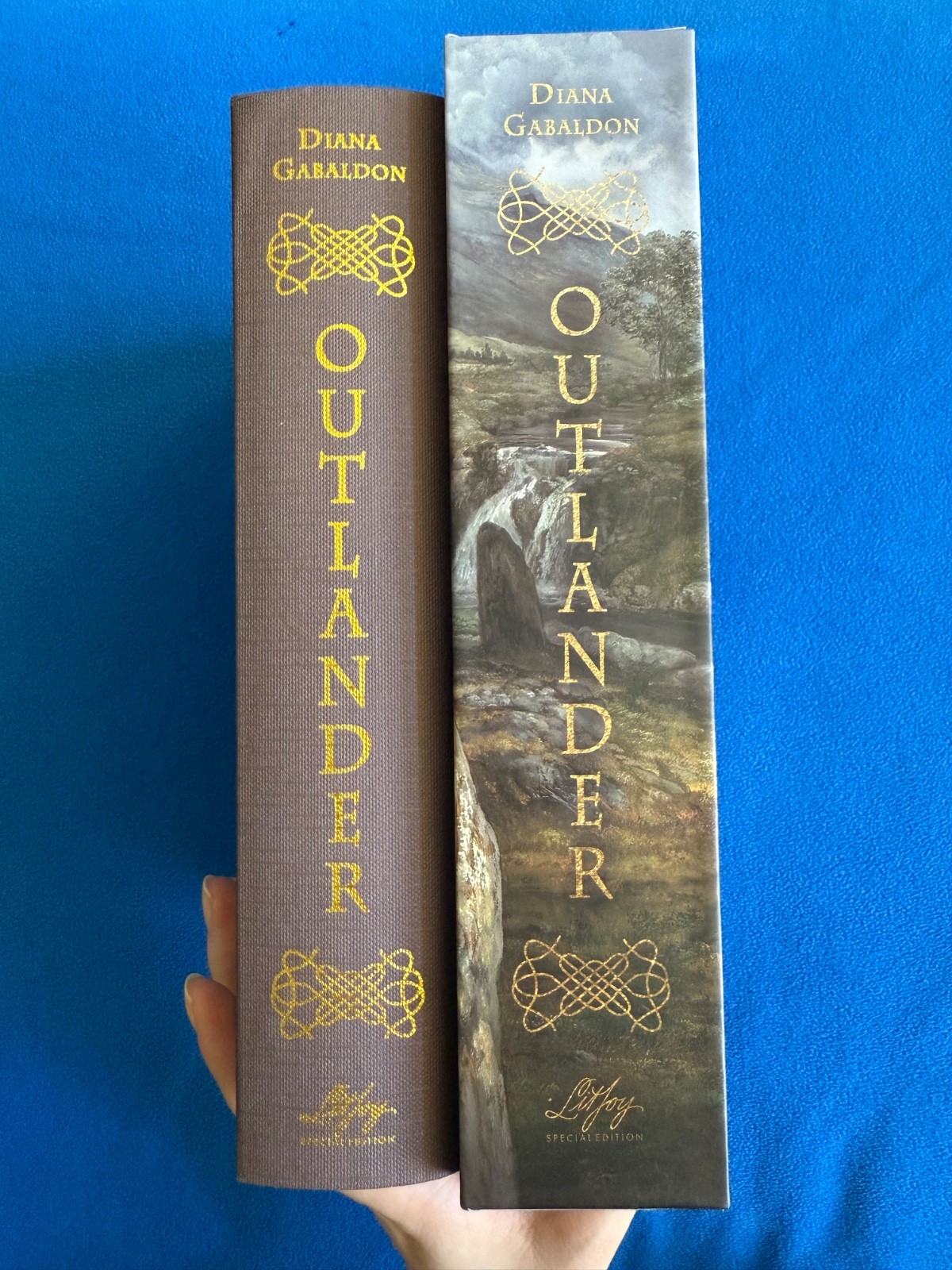 See All Pictures Litjoy Outlander Diana Gabaldon Signed Annotated Sword Edition