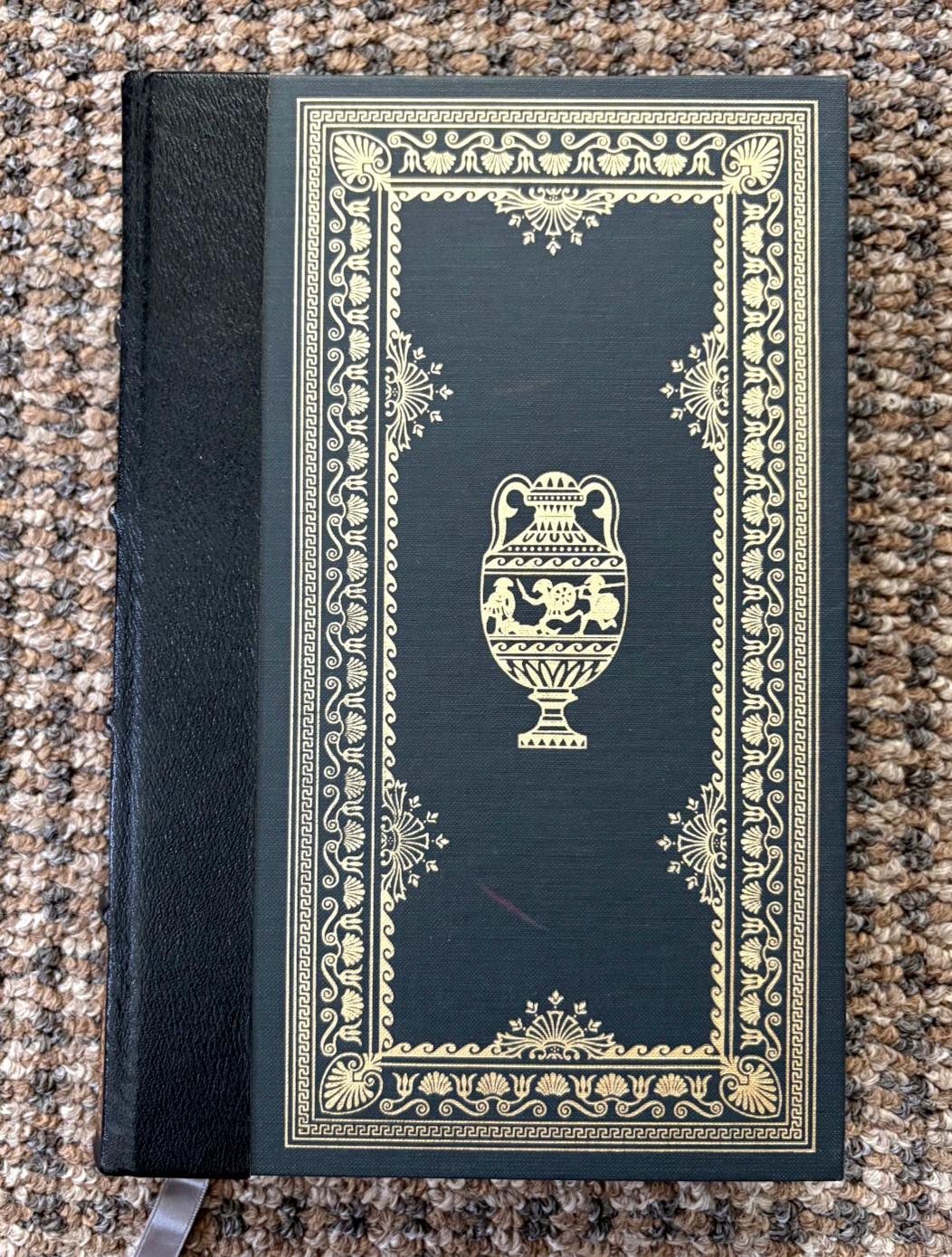 FINE BINDING Oxford Library of World’s Great Books edition of Homer’s “Iliad”