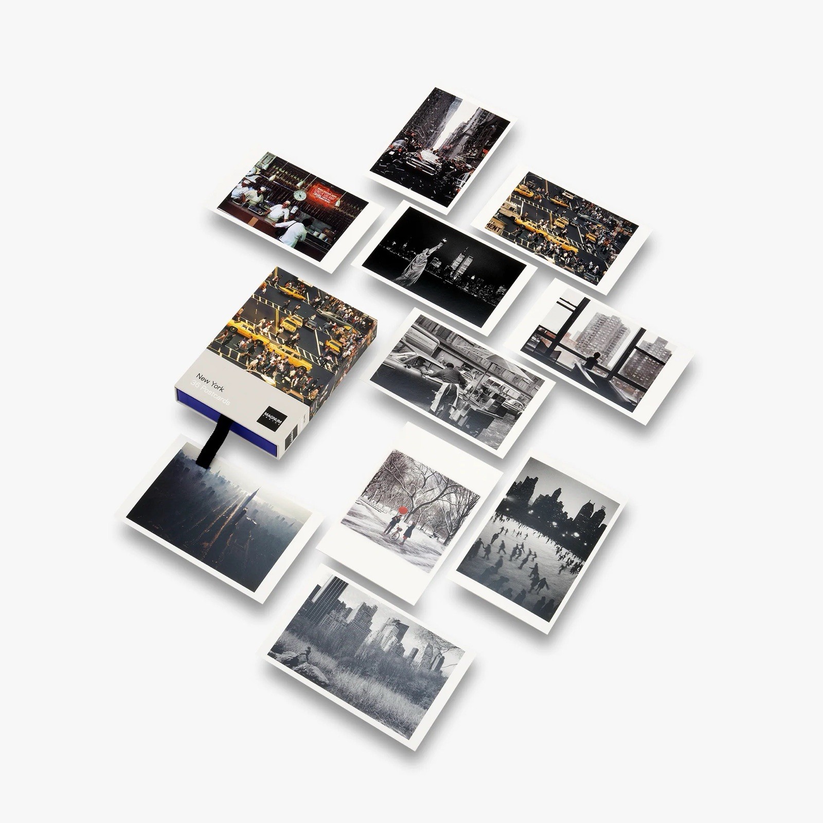 Magnum Photos: New York: 36 Postcards by Magnum Photos (English) Paperback Book