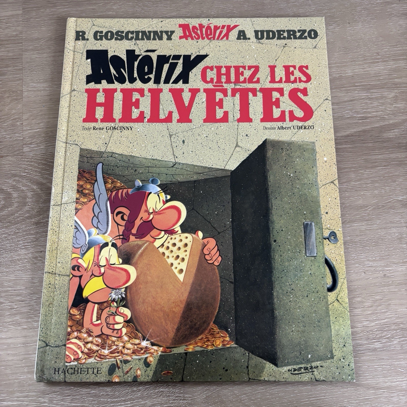 Asterix Chez Les Helvetes French Comic Book Album 2005 Hachette Goscinny Uderzo