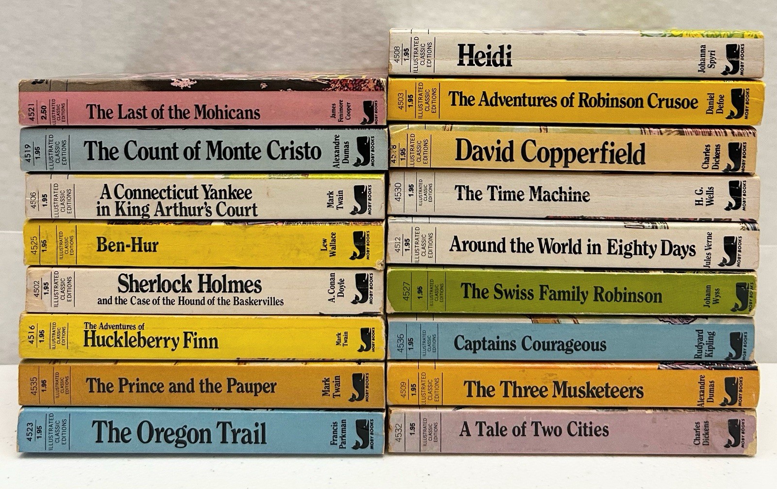Lot of 17 Moby Books Illustrated Classic Editions Vintage Mini Paperback Books