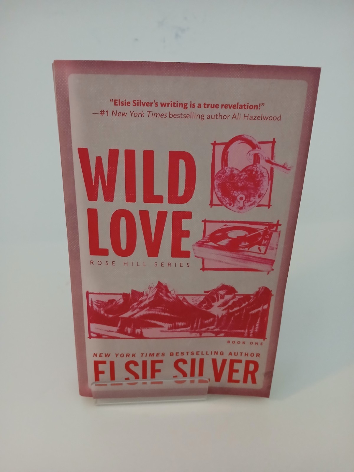 Wild Love by Elsie Silver Deluxe Paperback Rose Hill Series Romance Piatkus