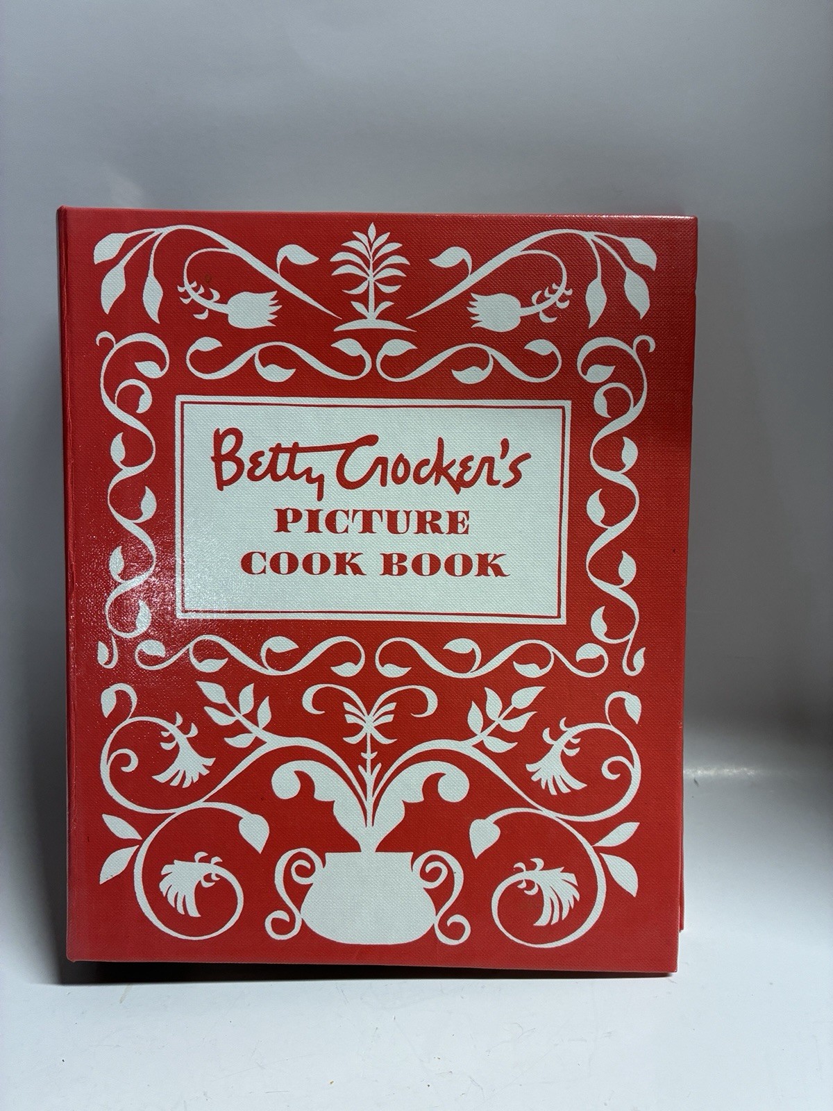 Betty Crocker’s Picture Cook Book 1998 Facsimile Edition 1950 Red Binder 5-Ring