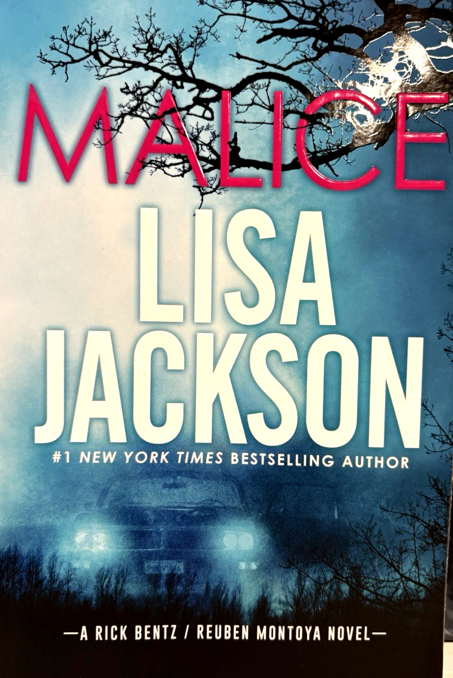 “MALICE”~A NOVEL by LISA JACKSON~VGC~PAPERBACK~THRILLER~504 Pages~