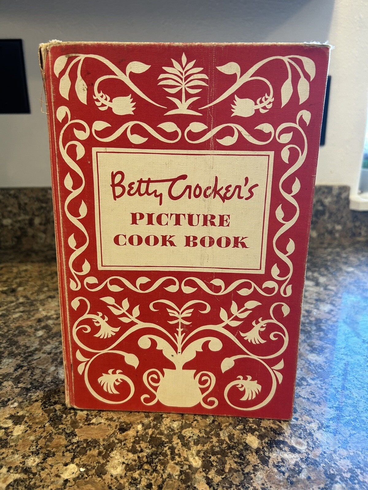 Vintage Betty Crocker’s Picture Cook Book 1950 First Edition 449 Pages