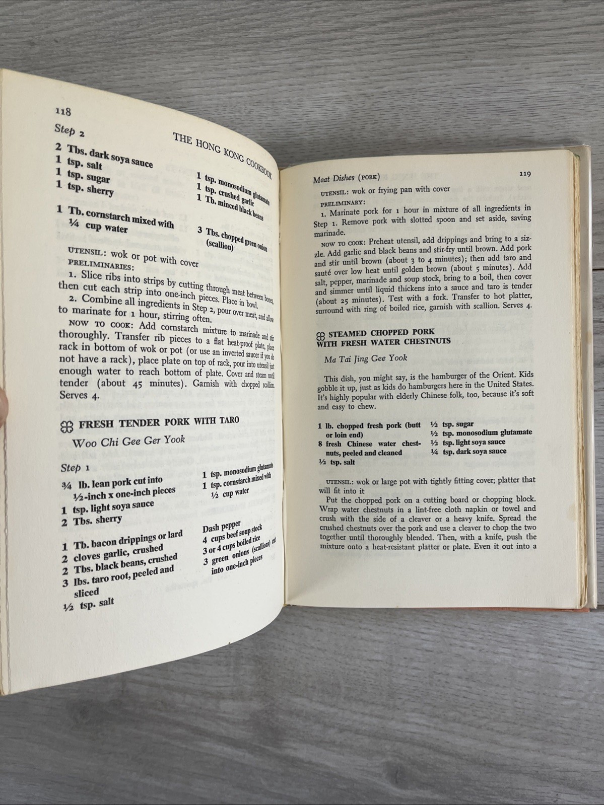 The Hong Kong Cookbook Arthur’ Lem & Dan Morris 1970 HC, Vintage Cookbook