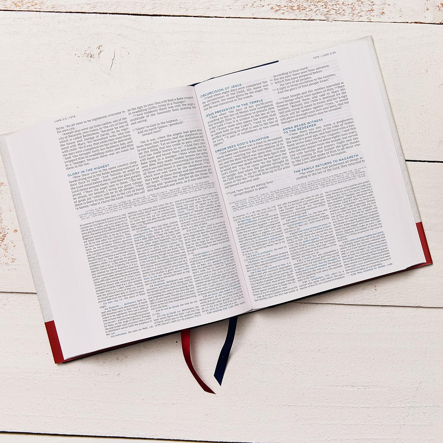 NKJV, Macarthur Study Bible, Blue Leathersoft, Thumb Indexed, Comfort Print: Unl