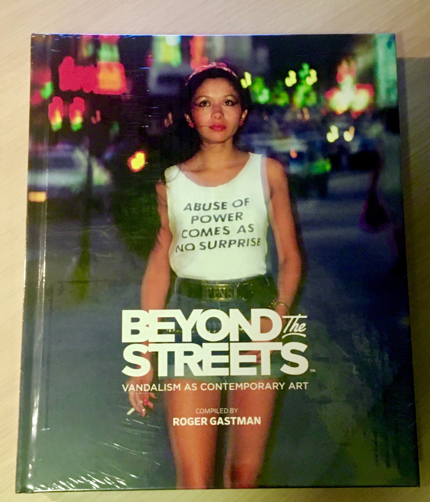Beyond the Streets Vandalism as Contemporary Art book Shepard Fairy BANKSY KAWS