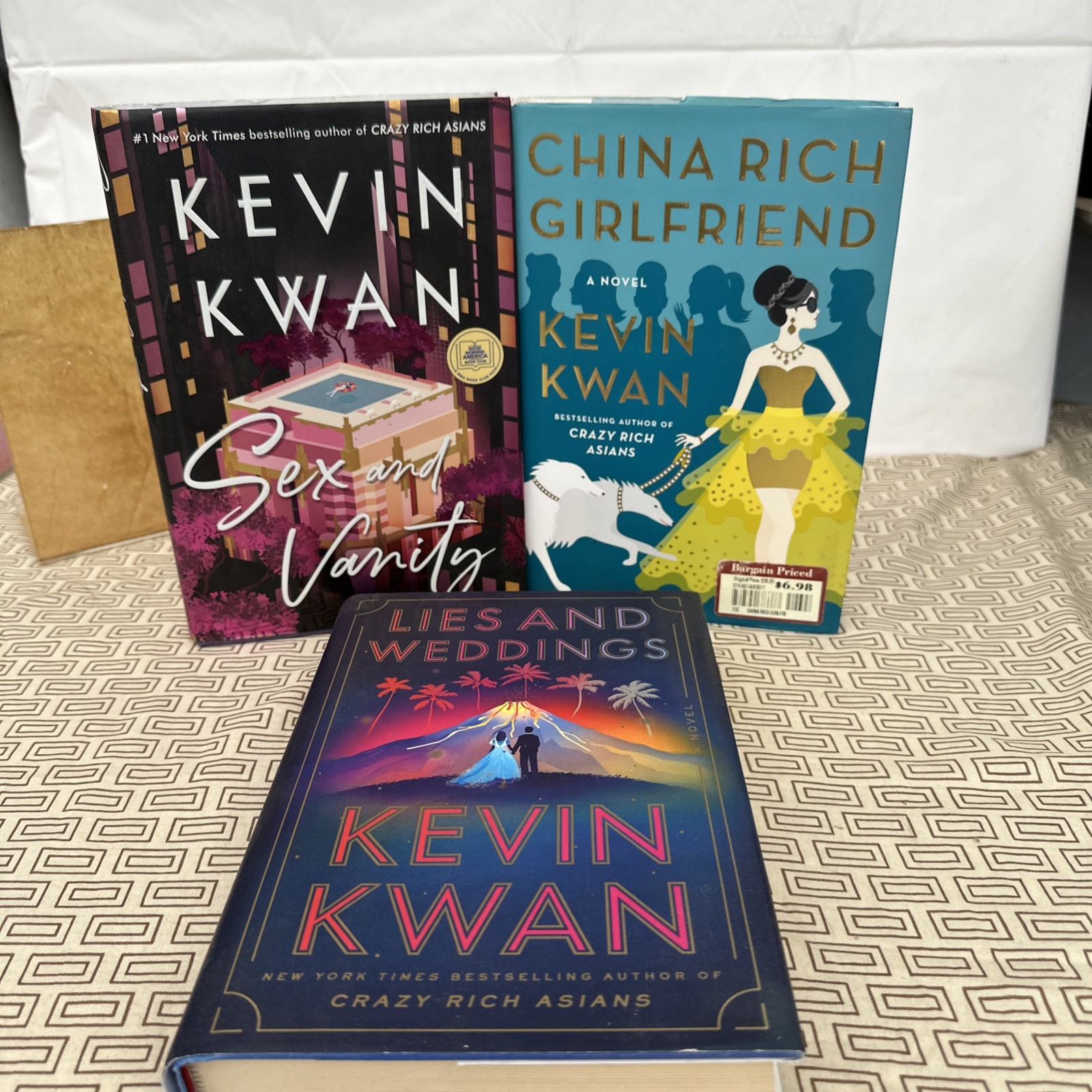 China Rich Girlfriend Líes And Weddings And Sex And Vanity Novel by Kwan, Kevin