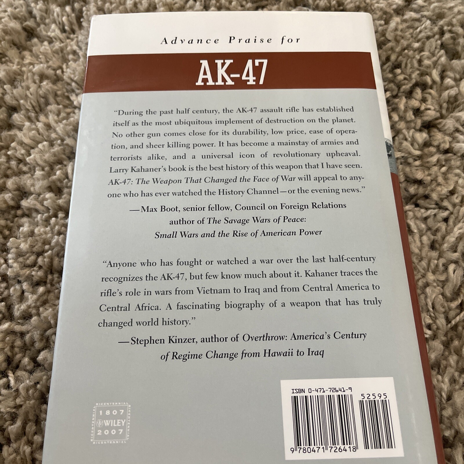 Ak-47 The Weapon That Changed the Face of War by Larry Kahaner 2007 HB/DJ First