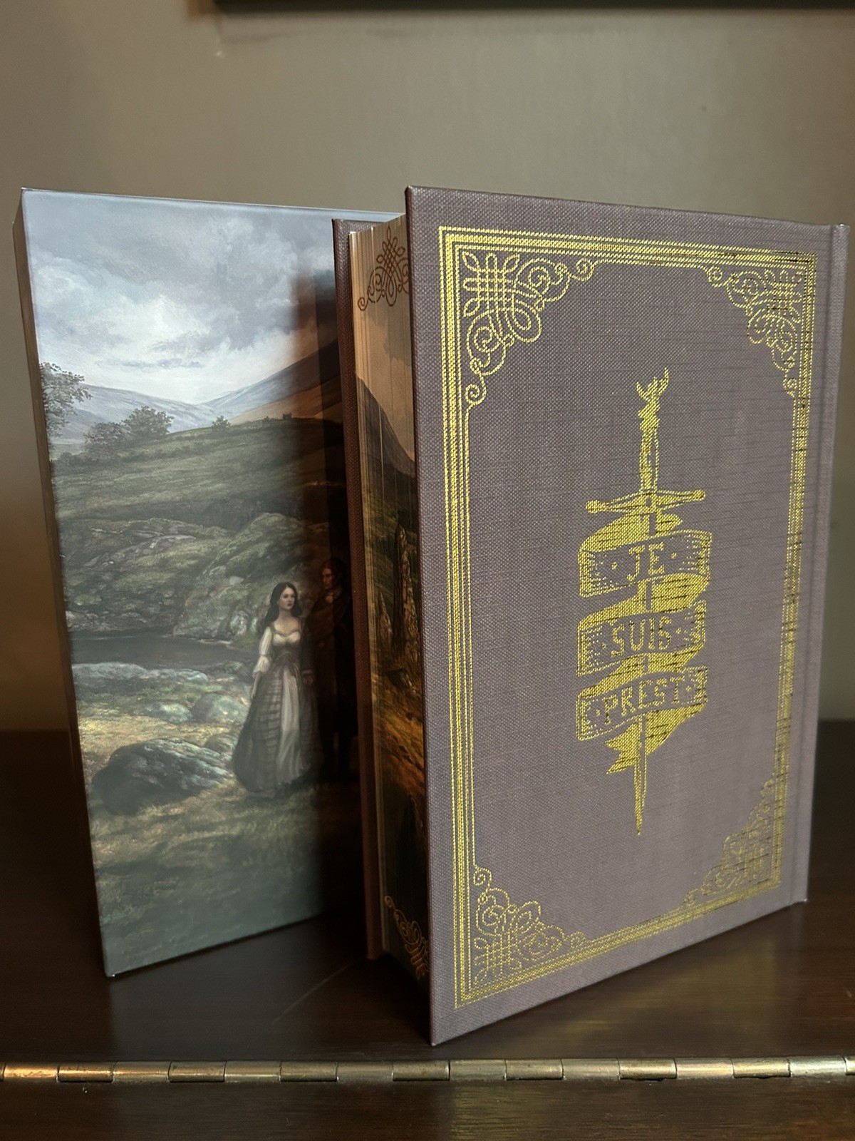 Litjoy Crate Outlander Diana Gabaldon Annotated Stag Edition 1st Print SIGNED