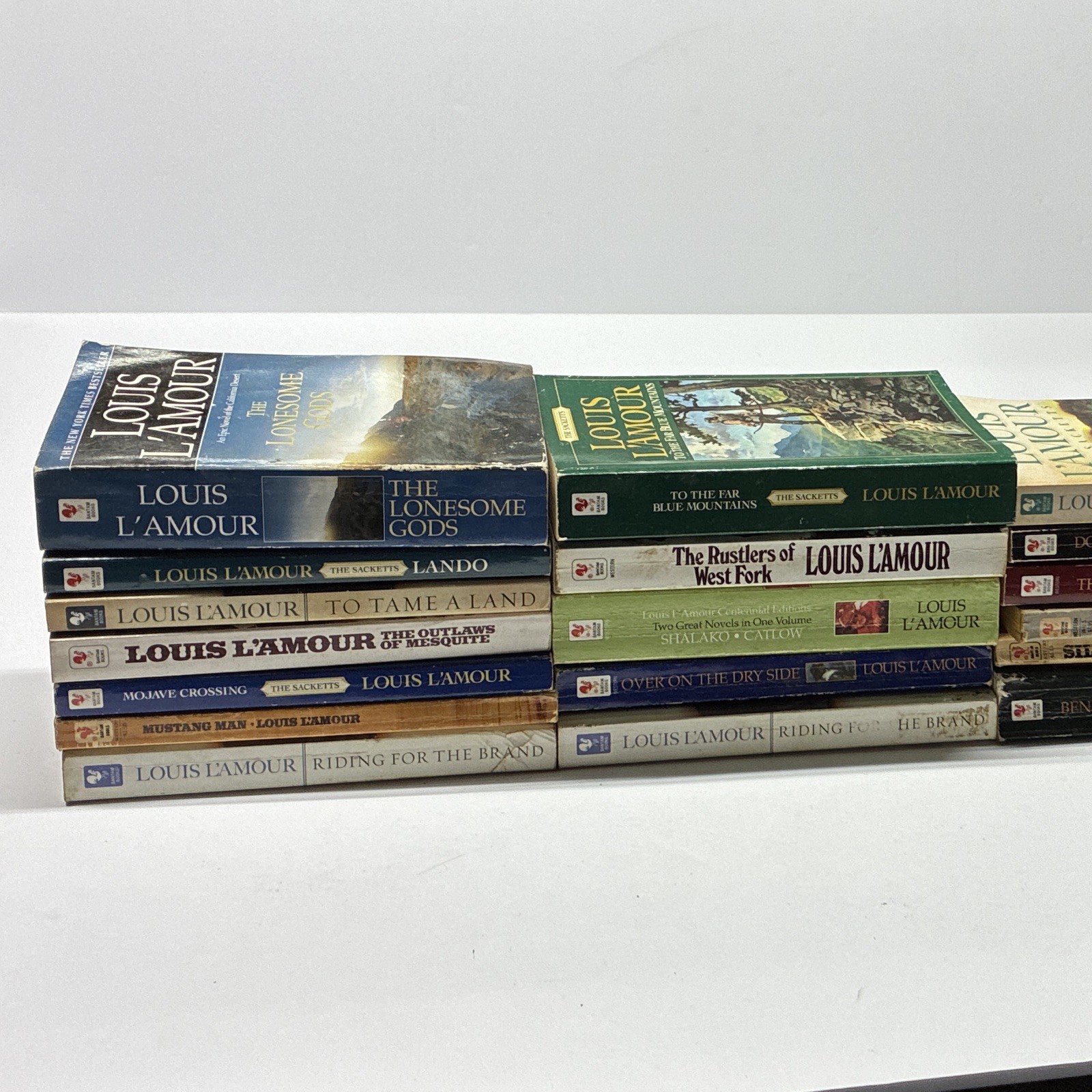 Louis L’Amour Lot of 18 Paperback Western Novels The Sacketts Bantam Books