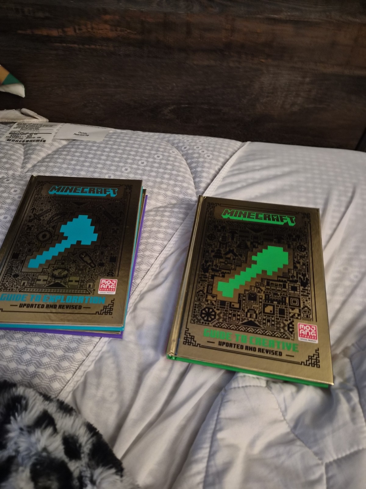 Minecraft: Guide Collection 4-Book Boxed Set (Updated) : Survival (Updated),…