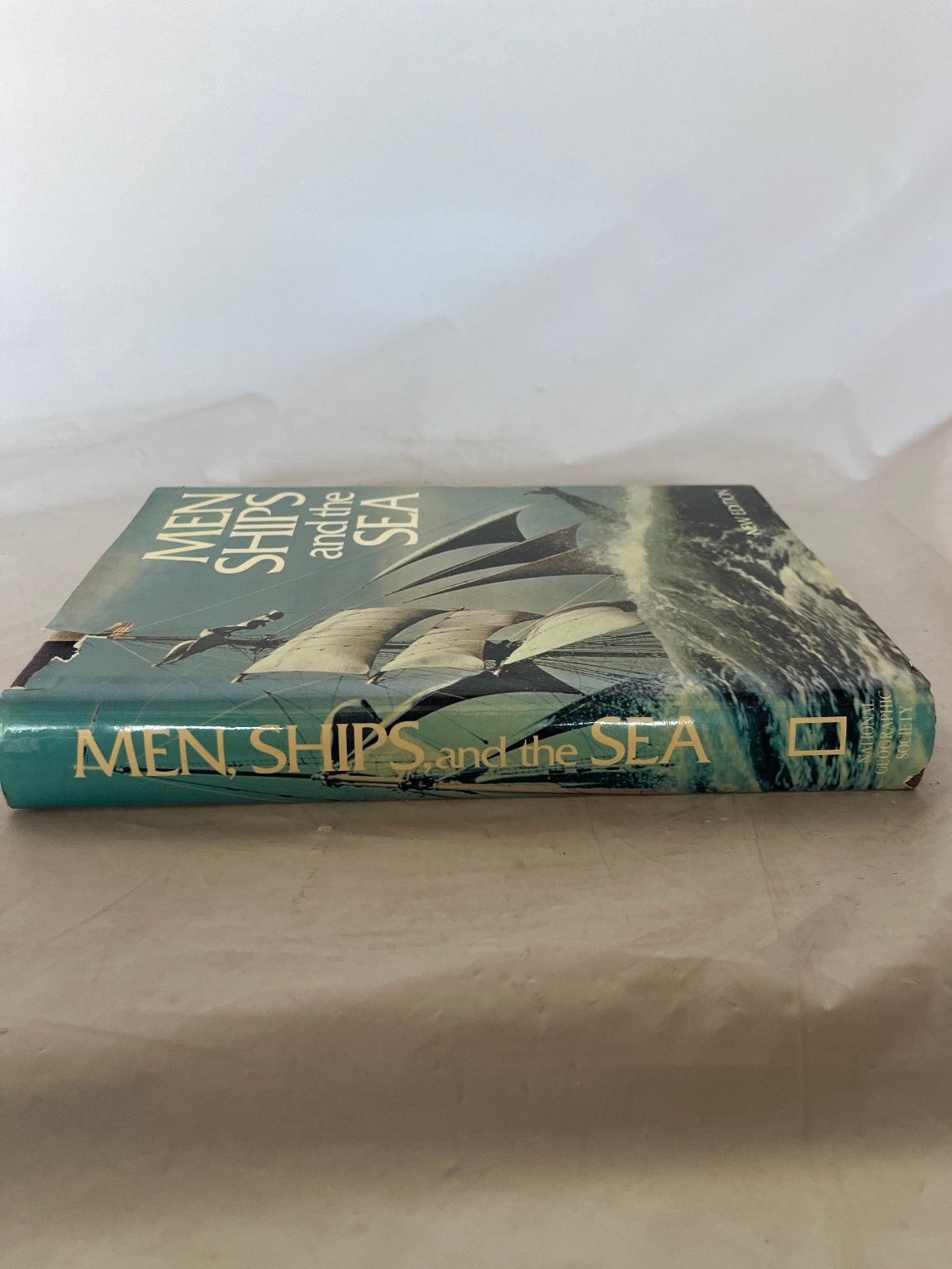 Men Ships and the Sea Villiers 1973 New Edition National Geographic Society
