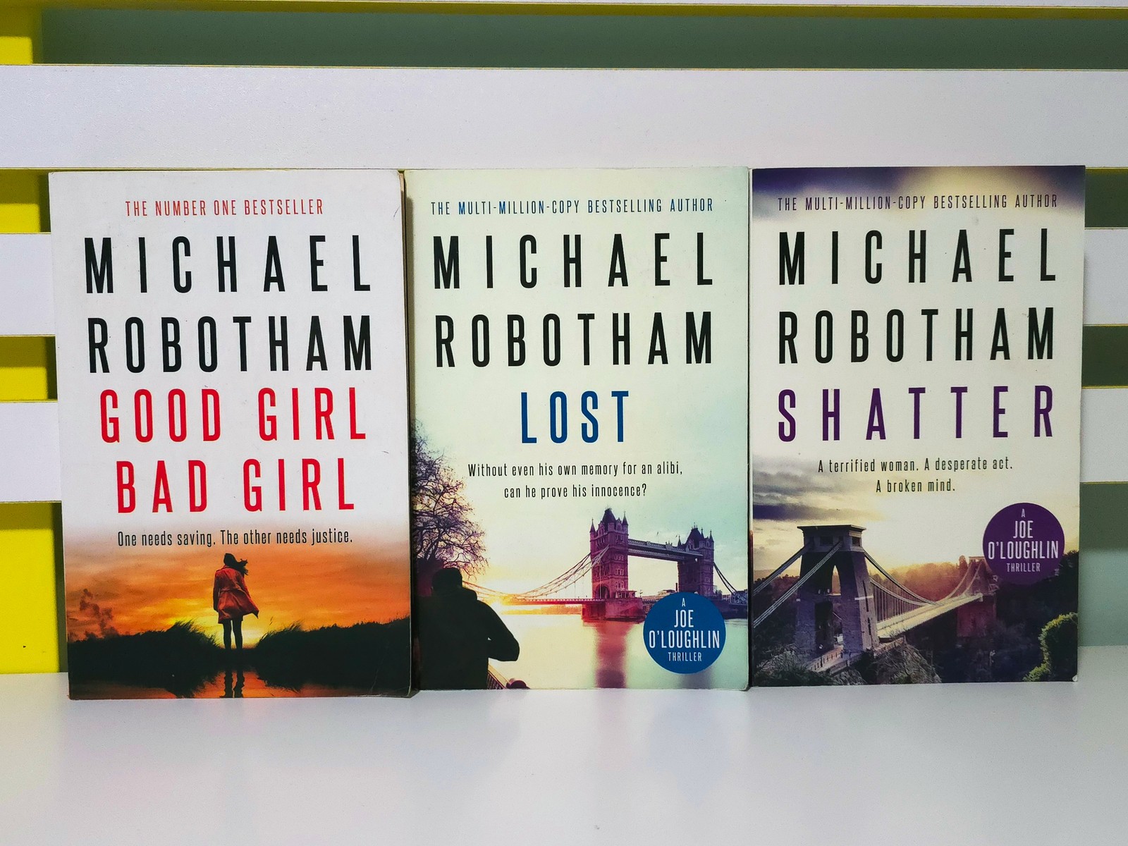 Lot of 3x Michael Robotham Action / Thriller Books: Shatter, Lost & More!