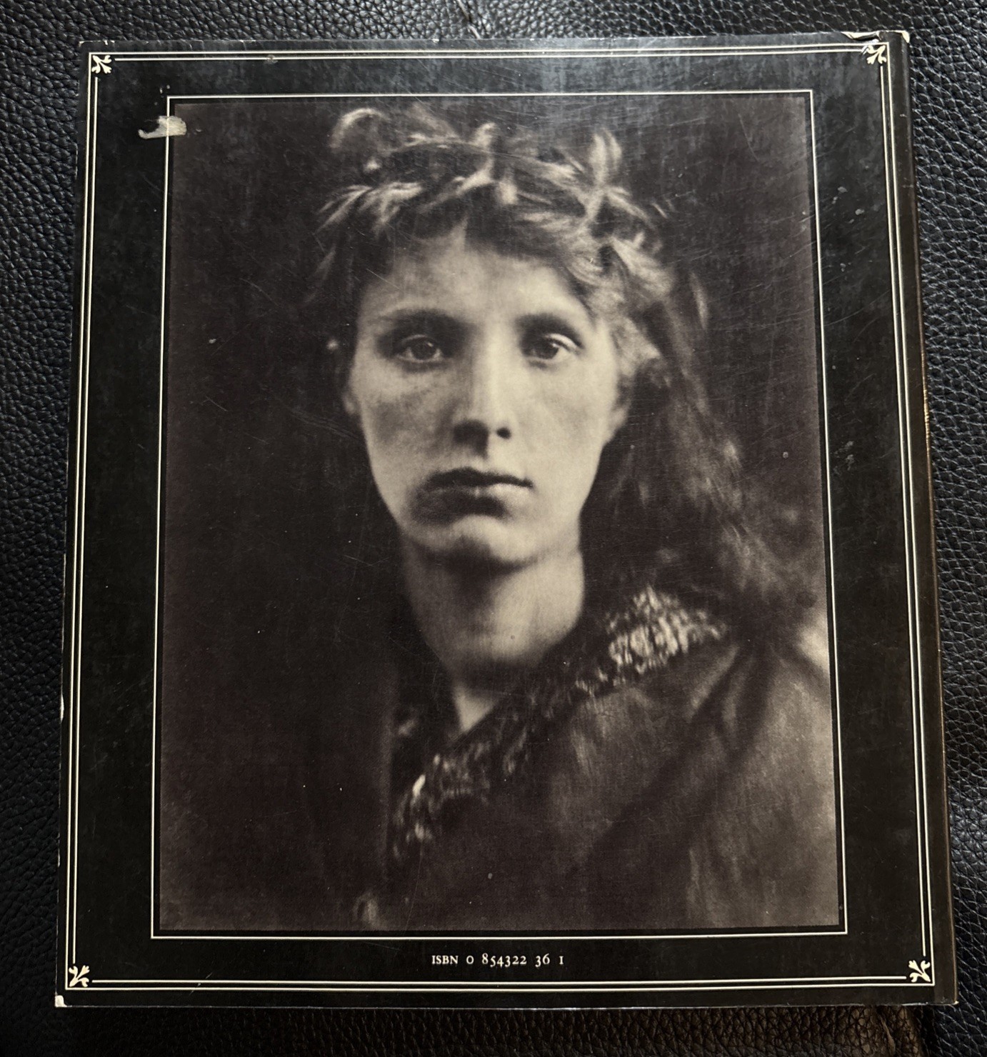 Julia Margaret Cameron 1815-1879 – Hardcover By Weaver, Mike – GOOD