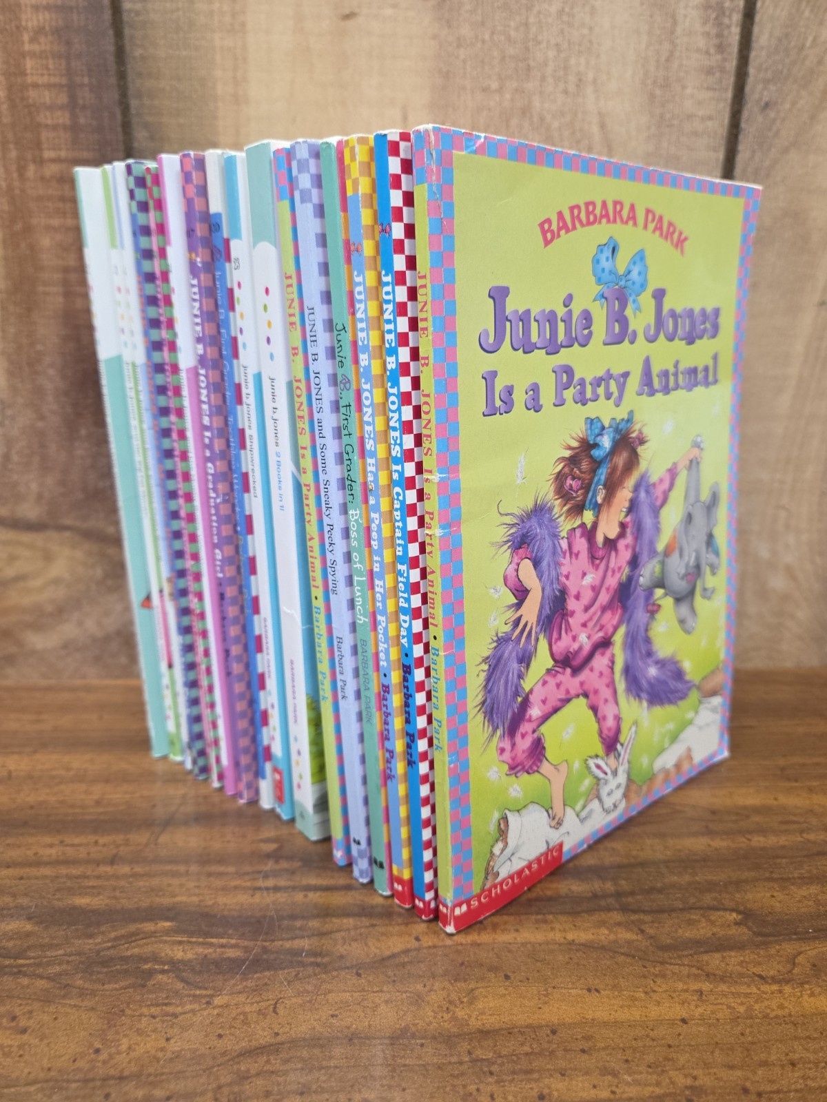 Lot Of 16 Junie B Jones & First Grade Barbara Park Books 2-4 |8|13|14|17|20|23