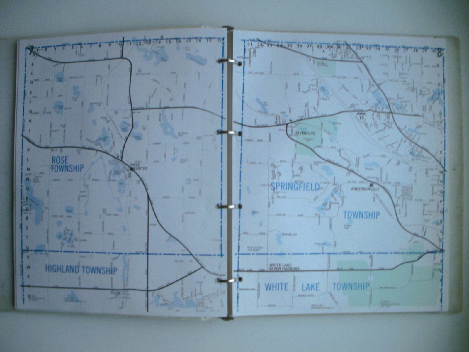 Michigan GREATER COUNTY BOOK MAP – 1998 Oakland & Genesee with 110 pages of Maps