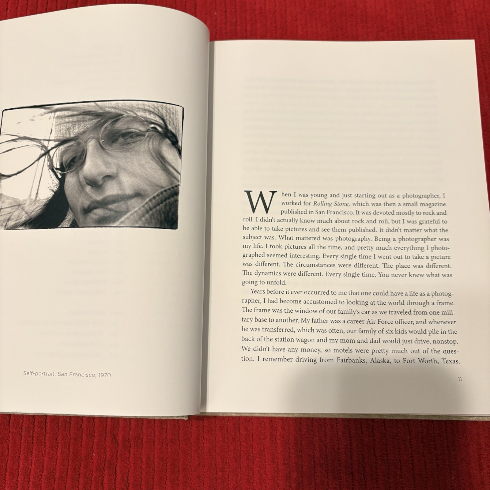 ANNIE LEIBOVITZ AT WORK (Hardcover)