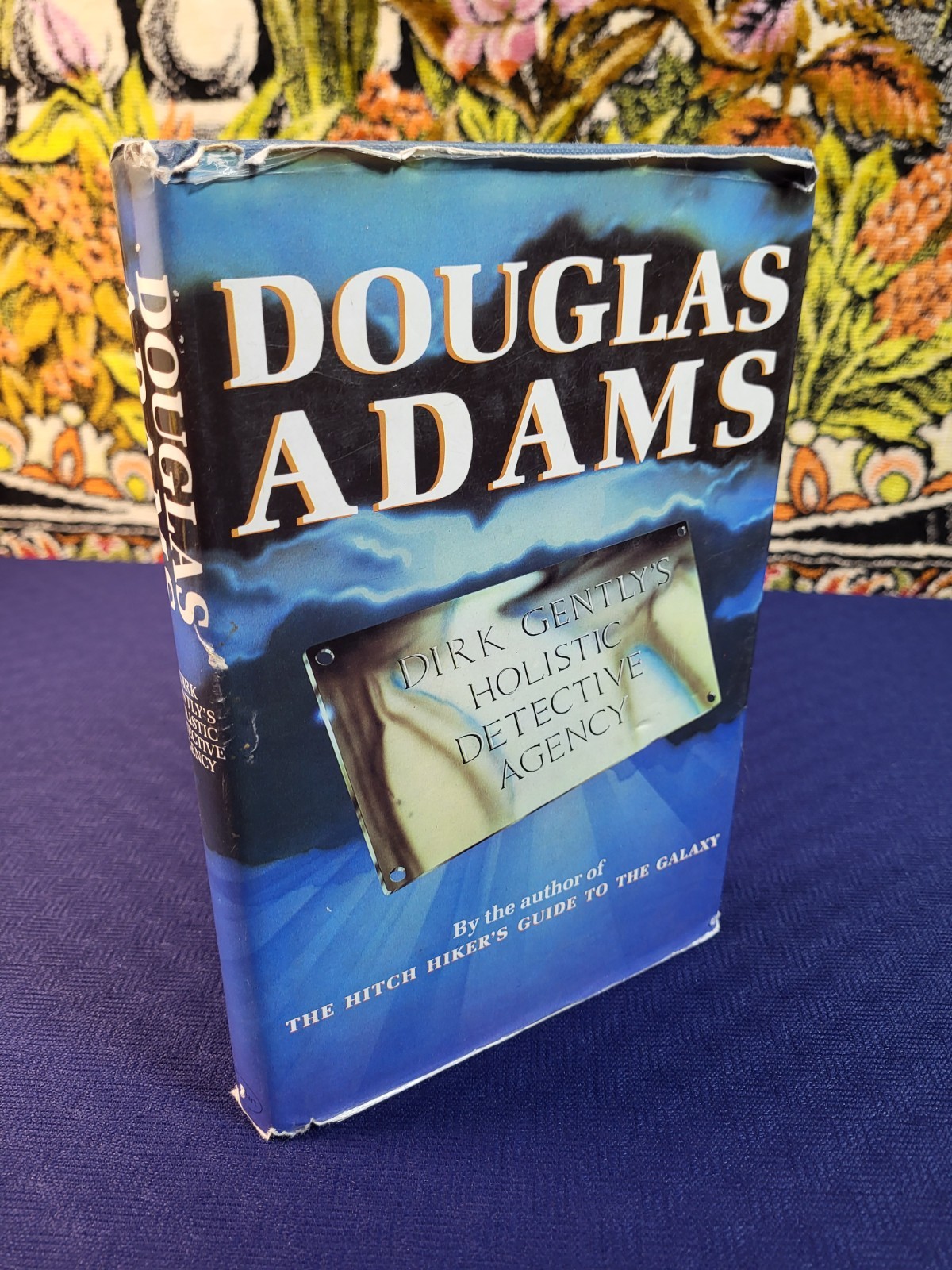 Dirk Gently’s Holistic Detective Agency Douglas Adams 1987 Stoddart 1st Can Ed