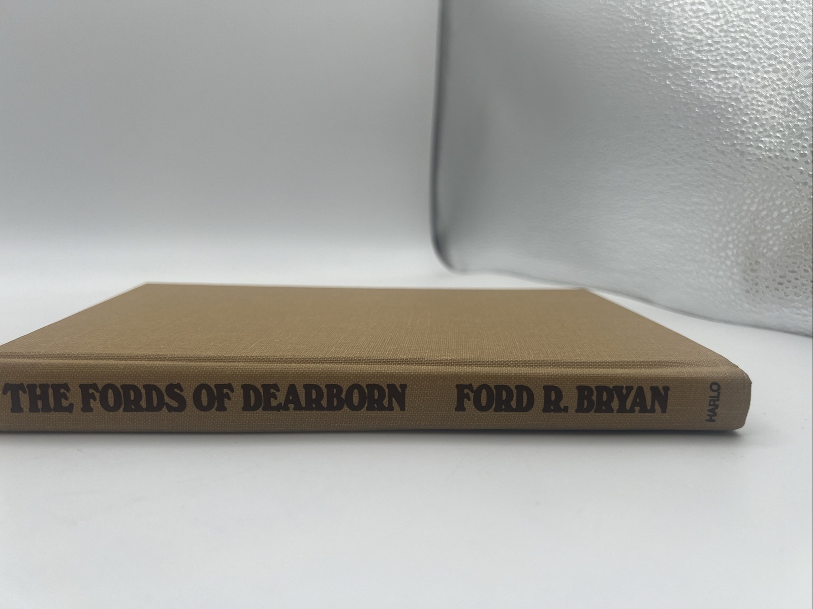 The Fords of Dearborn : An Illustrated History by Ford R. Bryan 1989