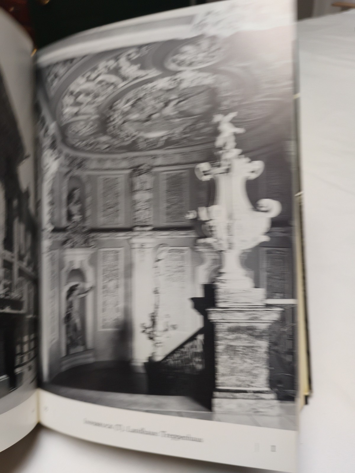 Kunstdenkmaler in Osterreich: Ein Bildhandbuch by Reinhardt Hootz 1975 VTG HC