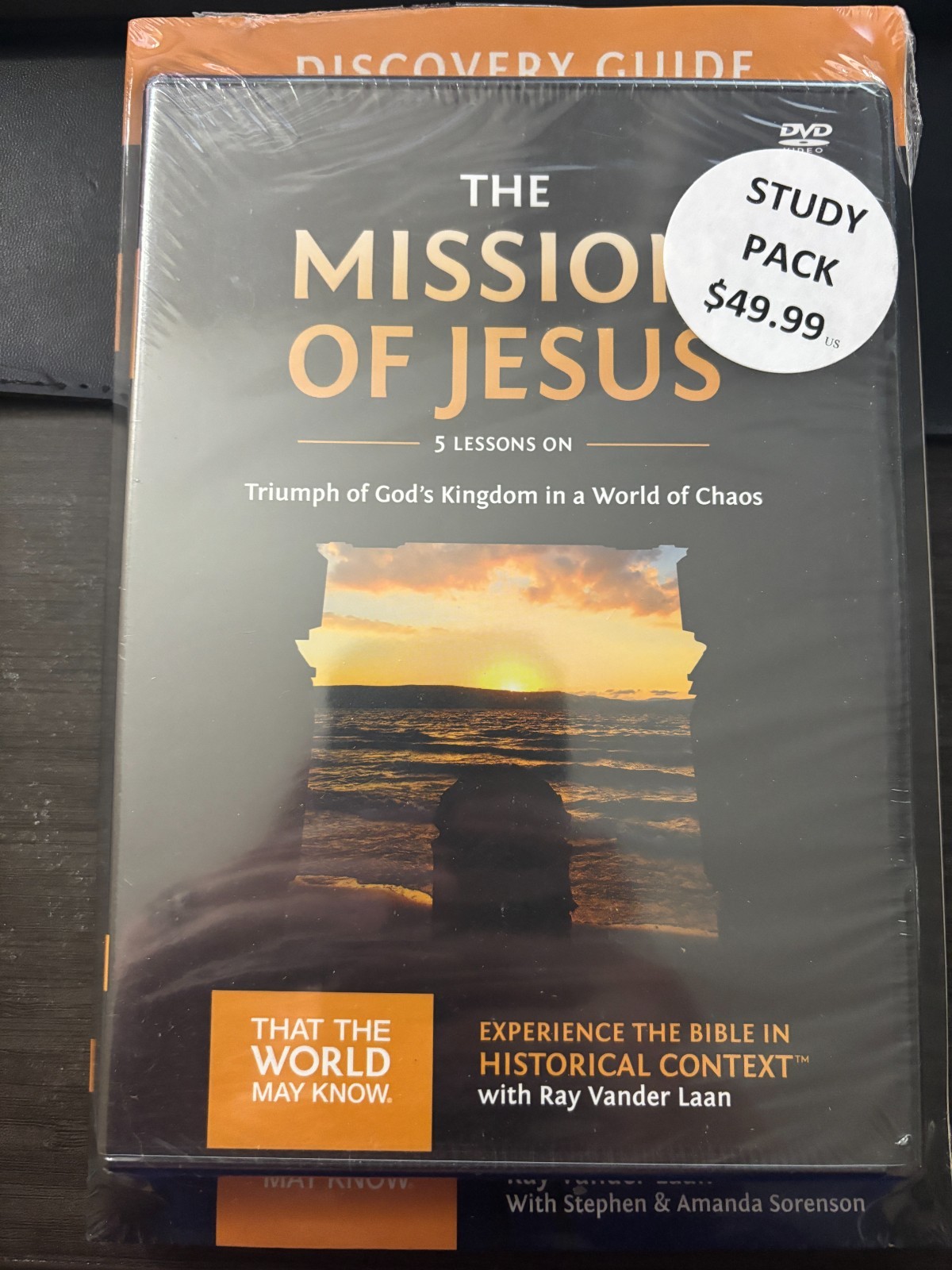 Mission of Jesus Discovery Guide with DVD : Triumph of God’s Kingdom in a World