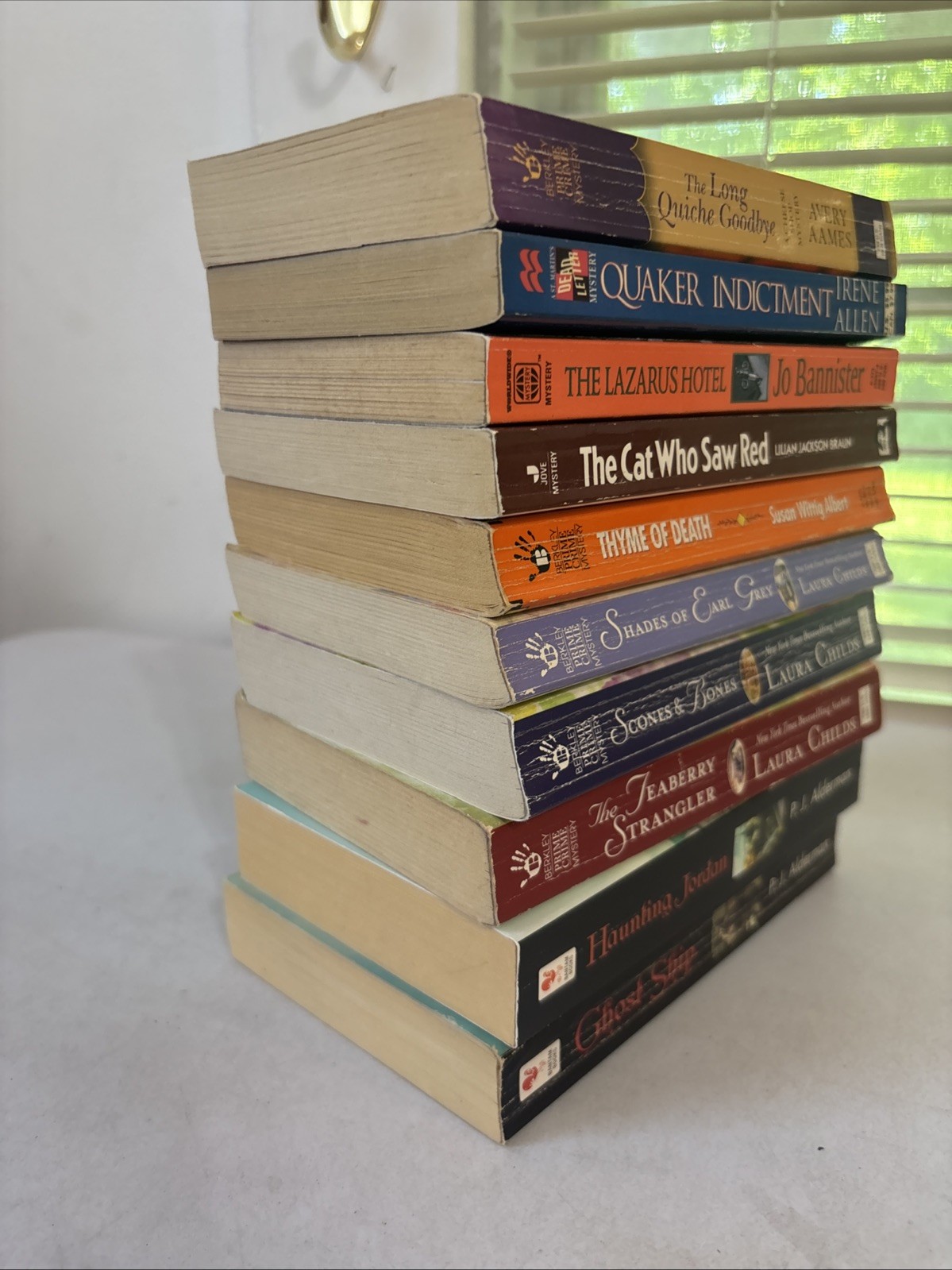 Lot of 10 – Cozy Mysteries – Mixed Authors – FREE SHIPPING