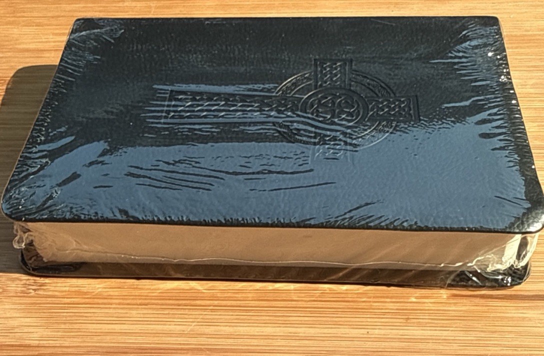 Holman HCSB Pocket Size Holy Bible Gift Edition Red Letter Compact SEALED NEW