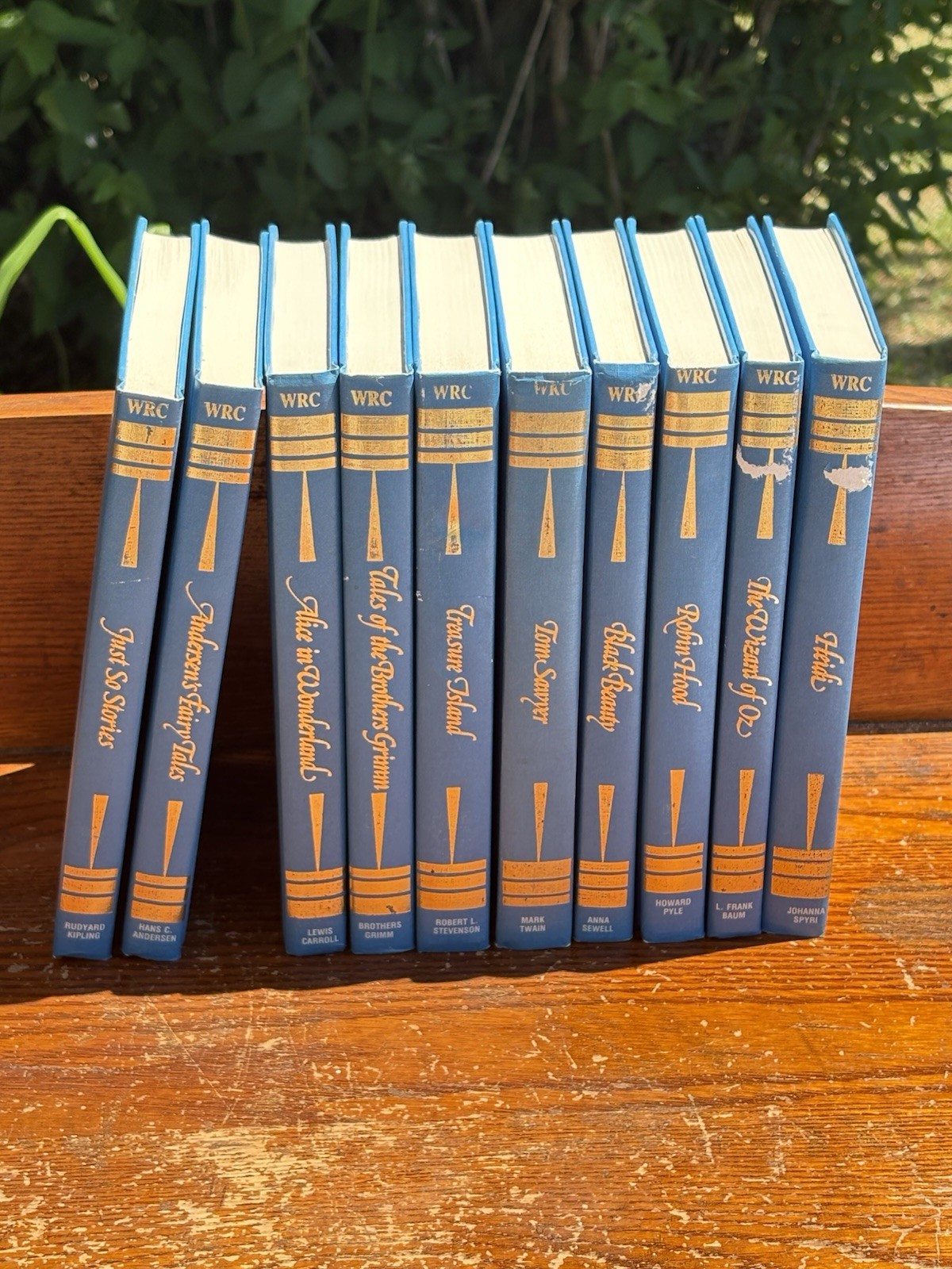 Vintage 1983 The Weekly Reader Classics 10 Book Set – Hardcover Blue Classics