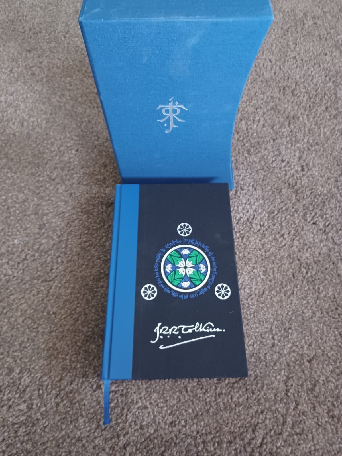 The Silmarillion Deluxe Illustrated by the Author: Special Edition J.R.R Tolkien