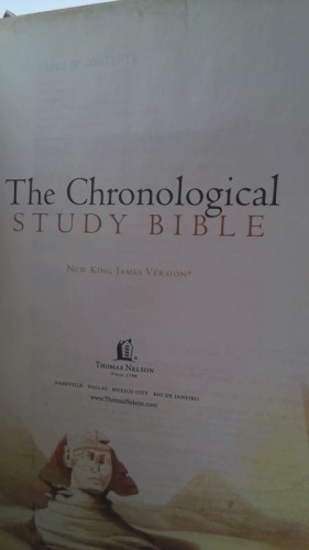The Chronological Study Bible: New King James Version Brown Leathersoft
