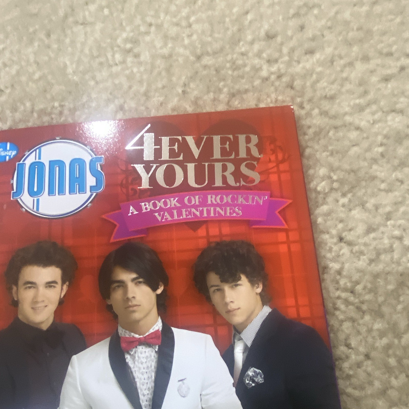 Disney Press Jonas 4ever Yours Rockin’ Valentines TPB 2009 Illustrated Ages 9-12