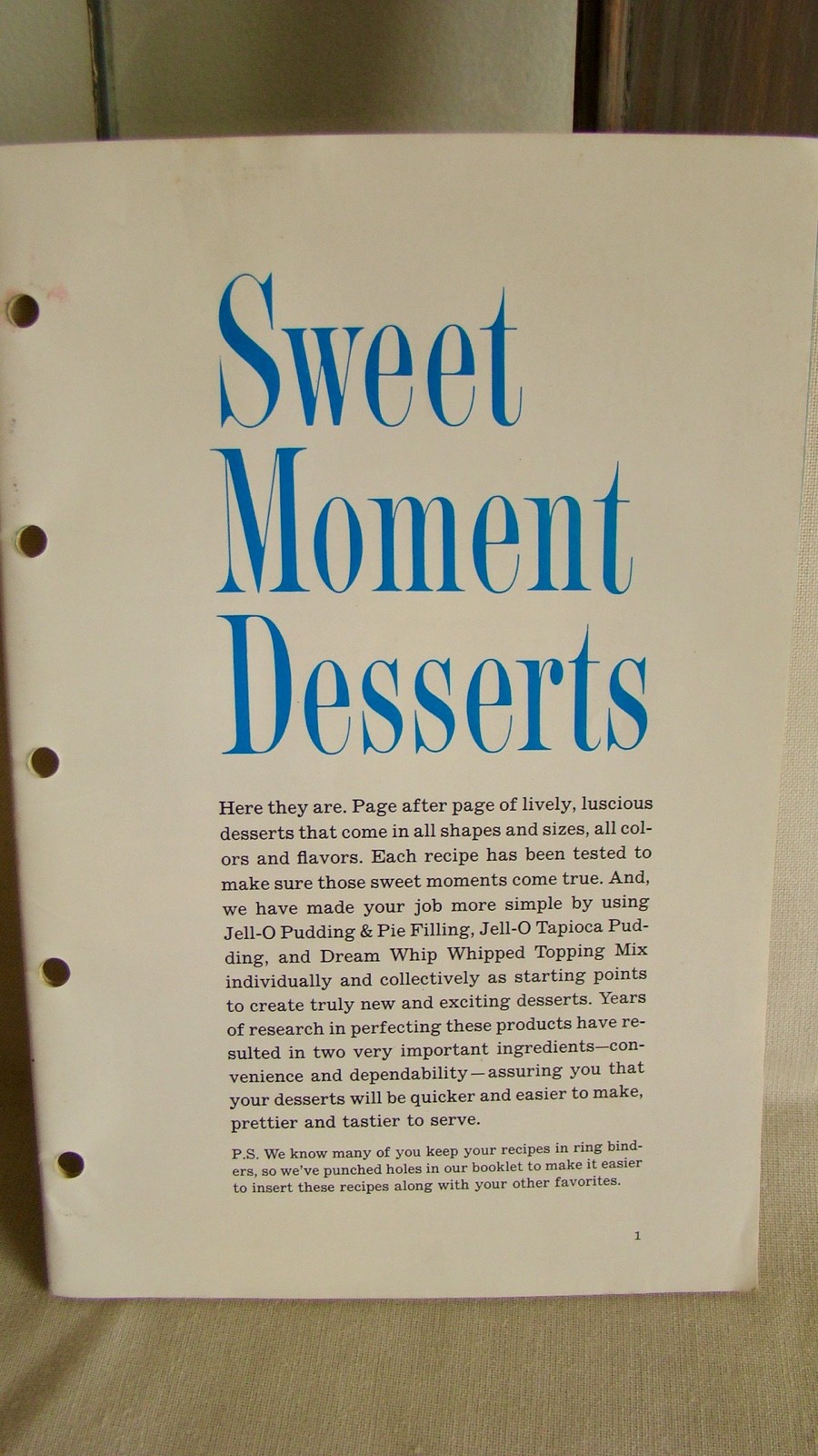 Vintage Jello Recipe Booklet Cookbook – Sweet Moment Desserts – 44 pages –