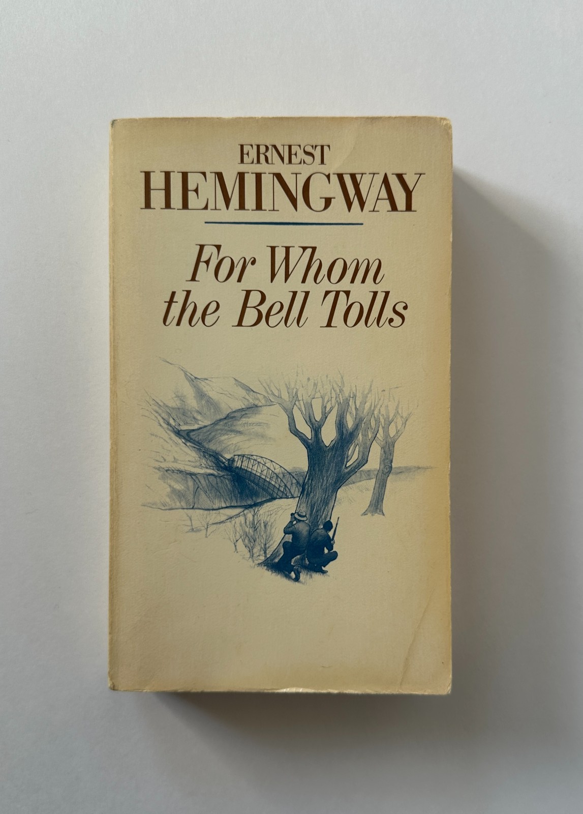 ERNEST HEMINGWAY For Whom the Bell Tolls | 1982 Scribner Mass Market Paperback