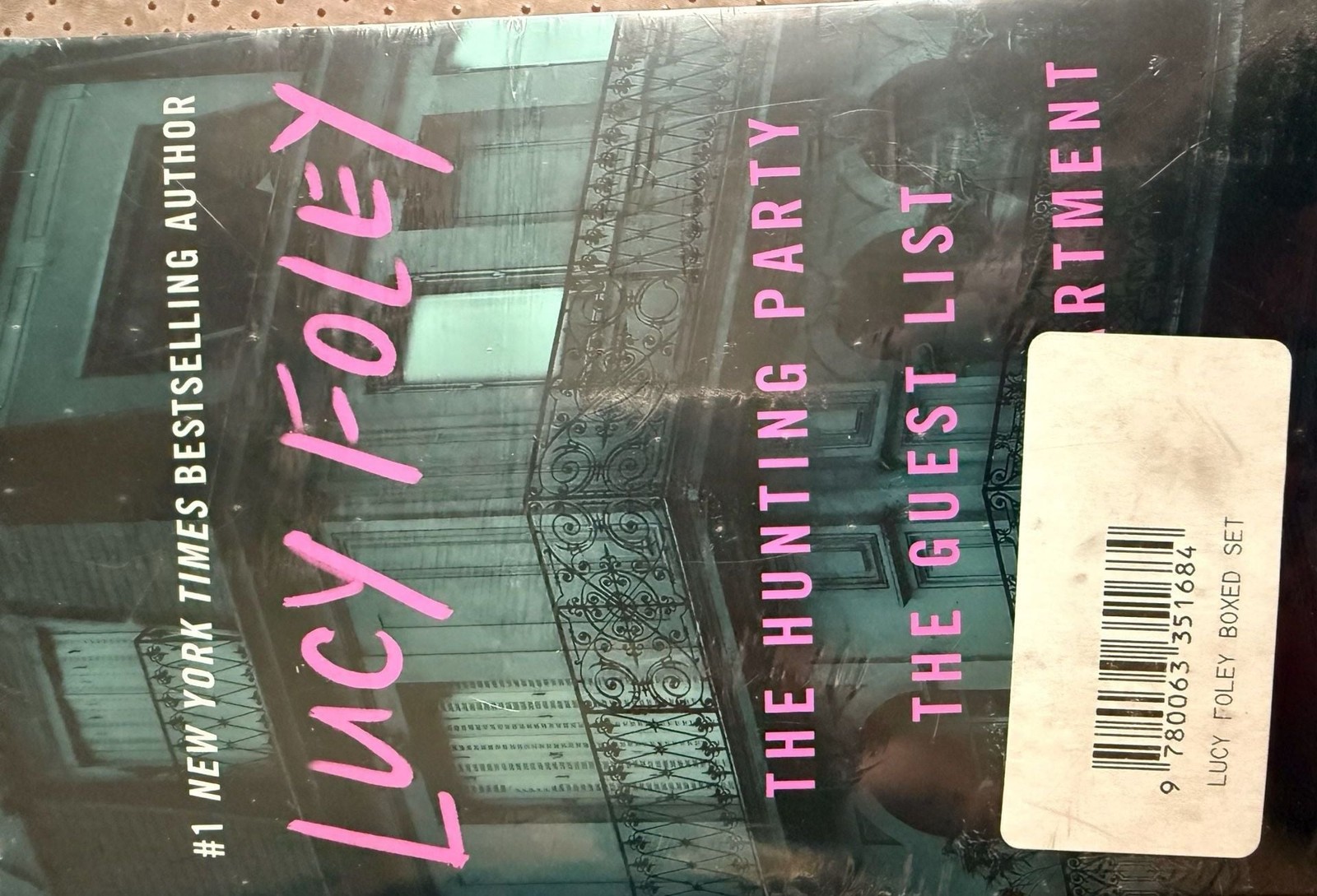 Lucy Foley book Set: The Hunting Party, The Guest List, The Paris Apartment